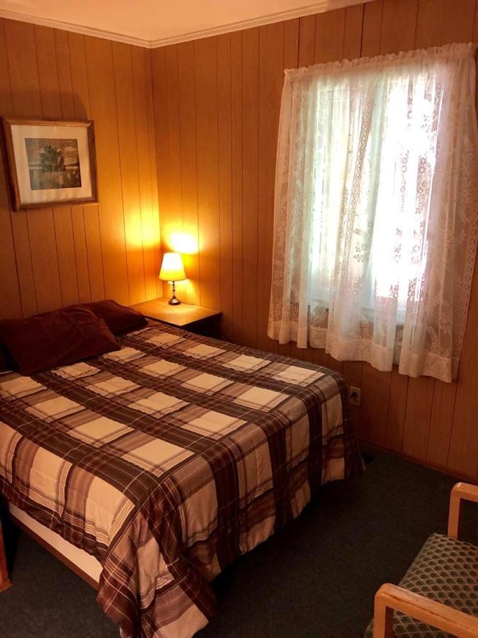 Rota Lodge Aka Latvian American Disable Veterans Center Rota Elka Park Extérieur photo